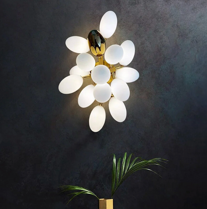 Uvae Albae Wall Light